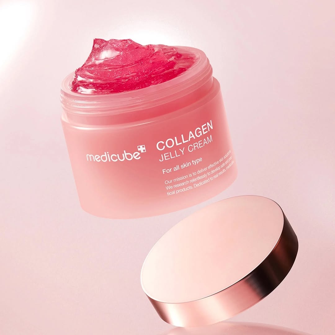 Creme facial Medicube com niacinamida para uniformização e fortalecimento da barreira cutânea.
