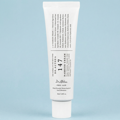 Creme facial hidratante com ceramidas e colesterol para fortalecer a barreira cutânea.