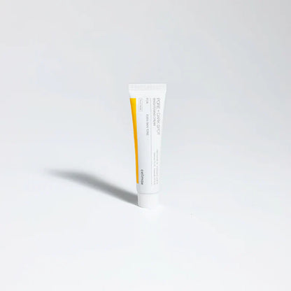 Celimax Creme Iluminador com ceramidas e ácido hialurônico para fortalecer a barreira cutânea.