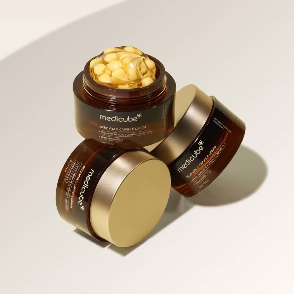 Creme hidratante Medicube Deep Vita C com cápsulas lipossomais de rápida absorção.