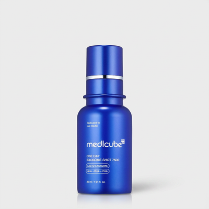Sérum Medicube Exosome Shot 7500 com tecnologia inspirada no microagulhamento para renovação da pele.